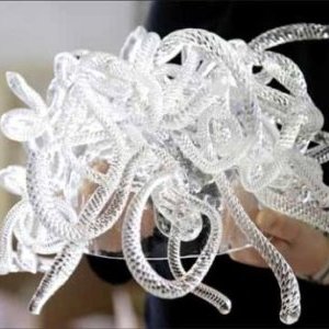 CHÂTEAU-GONTIER : Christelle Familiari, Sculptures en forme 