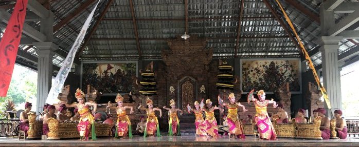 Palais des Festivals de Cannes - Danses et ballets masqués de Bali