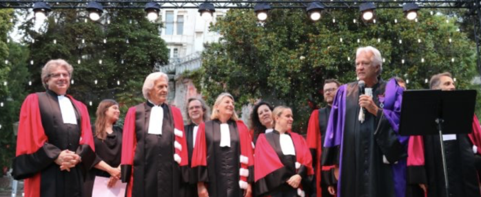 Remise du diplôme de « Docteur Honoris Causa » d'Université Côte d'Azur au guitariste John McLaughlin