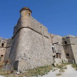 LE FORT DE MONT-ALBAN : A la découverte de la sentinelle des côtes niçoises 