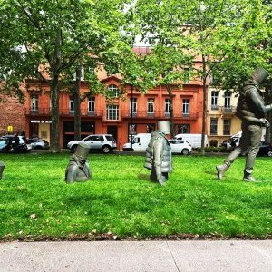 L'œuvre monumentale « Result » de l'artiste cannois David David installée à Toulouse