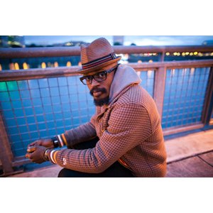 TÉTÉ + CALIGAGAN + GUESTS