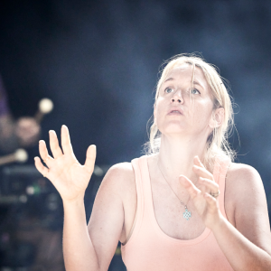 ANTHEA - Ludivine Sagnier saisissante dans "Le consentement" de Vanessa Springora