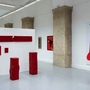 Le rouge à l'honneur à la galerie des Ponchettes