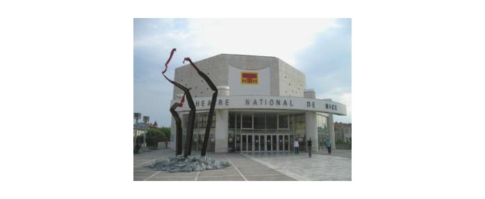 TRIPTYQUE : "Le théâtre est la poésie de l'espace"