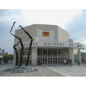 TRIPTYQUE : "Le théâtre est la poésie de l'espace" 