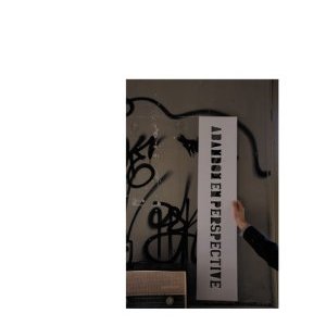 Exposition à la Maison Abandonnée par les Autostoppeuses : "Abandon en perspective"