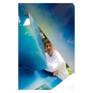 Llorca succède à Vergé