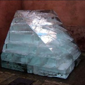 LYON : Olivier Mosset A step backwards. Bob's Kitchen. Caprice. 