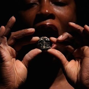 Villa Arson : "When Looking Across the Sea, Do You Dream ?" d'Otobong Nkanga