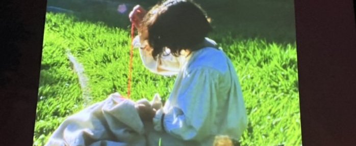 Voyage sensoriel en Moldavie – Projection plein air chez Casa Doc' 