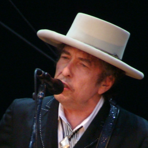 Mister Tambourine Man is back !