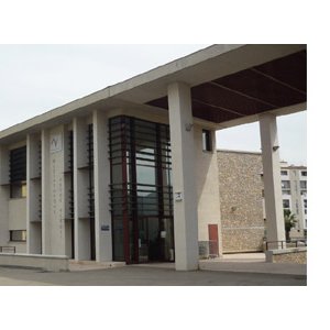 Carros : Exposition « Mémoires » à la Médiathèque André Verdet