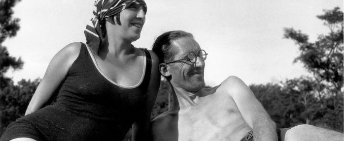 Peintures et photographies mises à disposition par la Fondation Le Corbusier dans le site d'exception du Cap Moderne