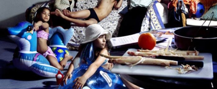 Aurore Valade Dauphin PVC, Série Le Temps de l'Été, 2007 Photographie, 100cm x 82cm