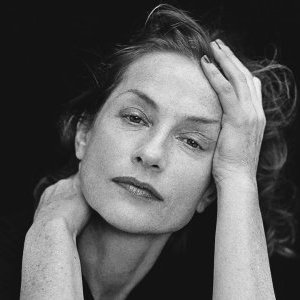Salle comble à Anthéa pour la lecture des textes de Sade par Isabelle Huppert 