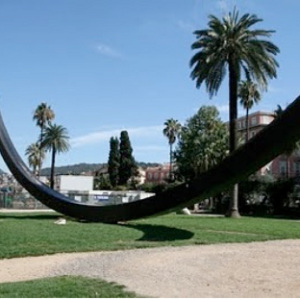 Deux très singuliers parmi les Atypiques