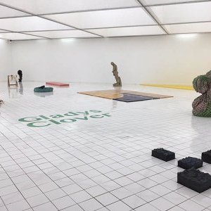 POINT QUARTZ Flower of Kent à la Villa Arson